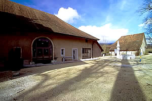 ehrenhof zum vermieten